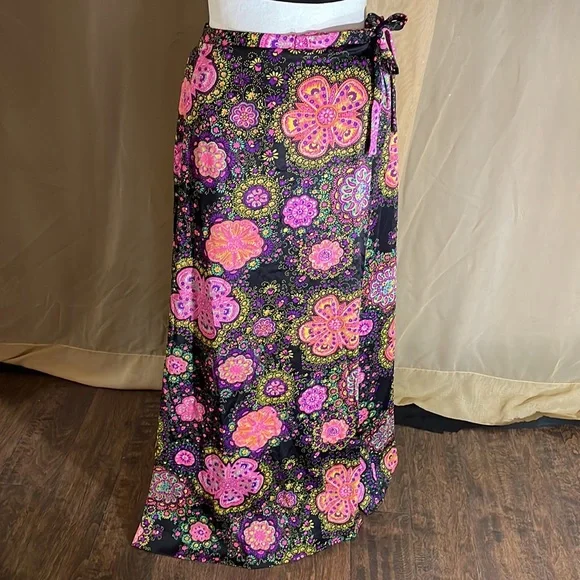 Long vintage psychedelic wrap around skirt - Picture 2 of 8
